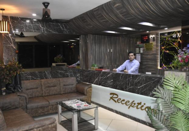 Midtown Hotel Ahmedabad Luaran gambar