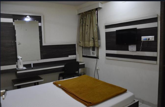 Midtown Hotel Ahmedabad Luaran gambar